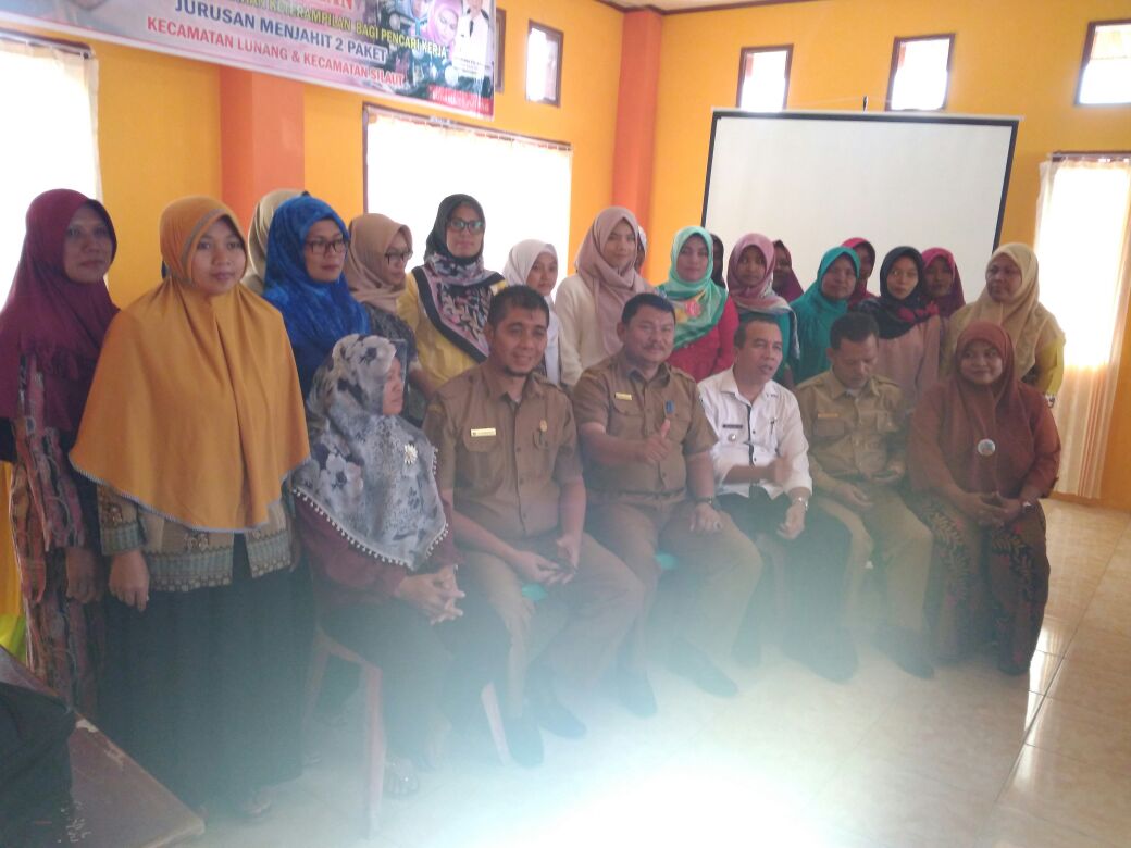 Pelatihan Menjahit Di Kecamatan Silaut