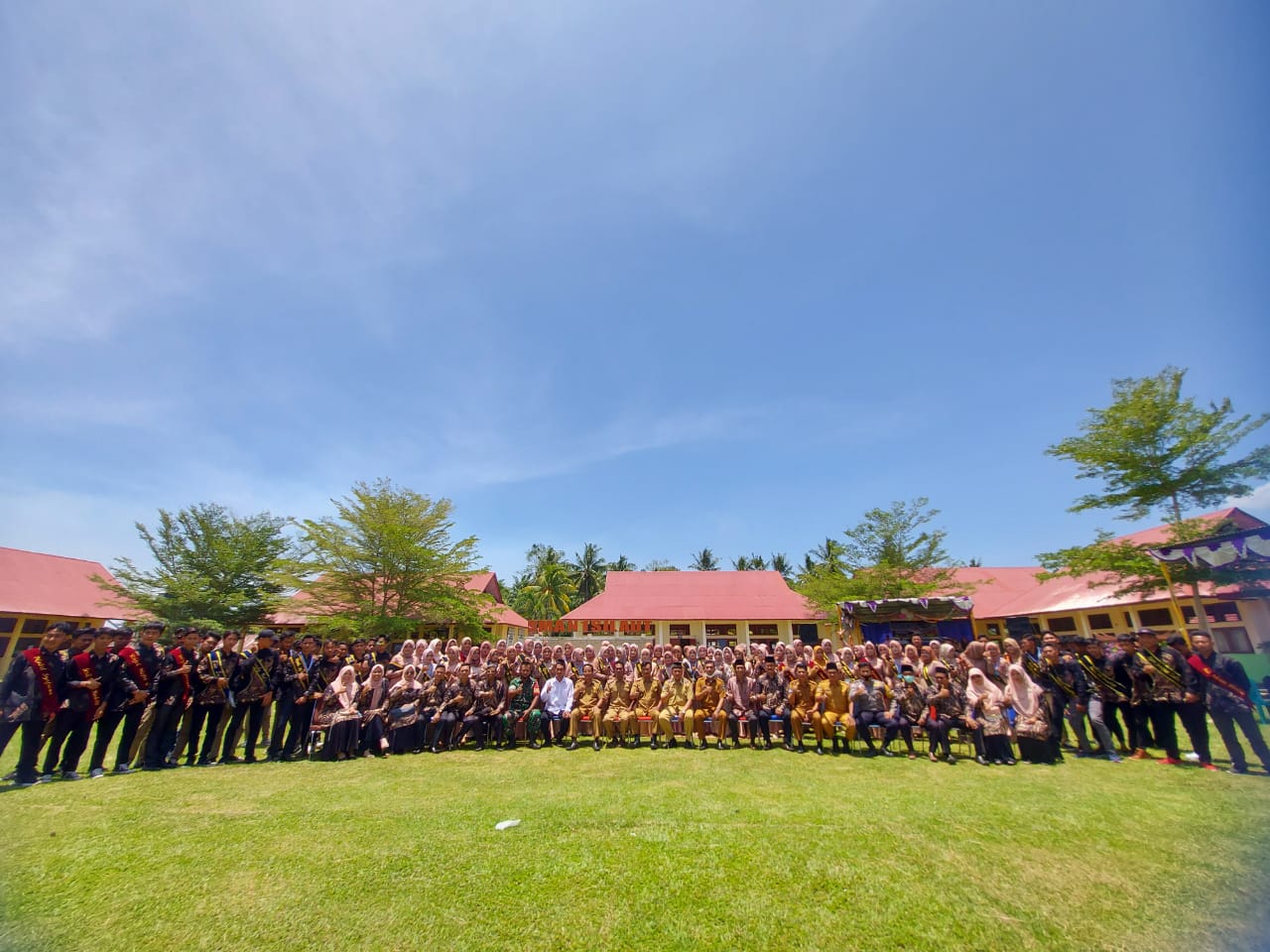 Acara Perpisahan Siswa Siswi SMA Negeri 1 Silaut 