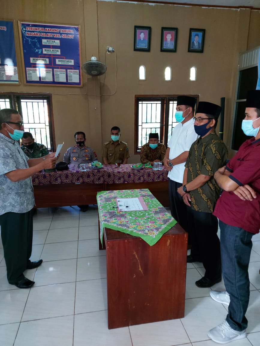 DEKLARASI DAMAI PILWANA DI KECAMATAN SILAUT 